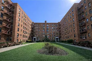 2425 Haring St, Brooklyn, NY 11235 - Photo 19