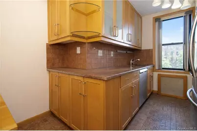 2425 Haring Street #2H, Brooklyn, NY 11235 - Photo 5