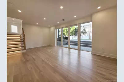 208 Wetherill Road, Garden City, NY 11530 - Photo 9