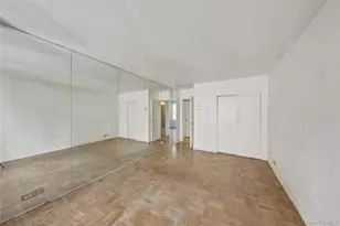 77 W 55th St, New York, NY 10019 - Photo 15