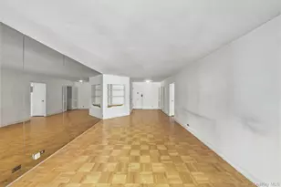 77 W 55th St, New York, NY 10019 - Photo 11