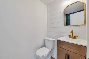 66 Lighthouse Rd, Babylon, NY 11702 - Photo 23