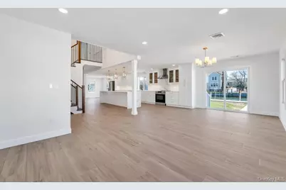 66 Lighthouse Road, Babylon, NY 11702 - Photo 9