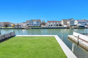 66 Lighthouse Rd, Babylon, NY 11702 - Photo 5