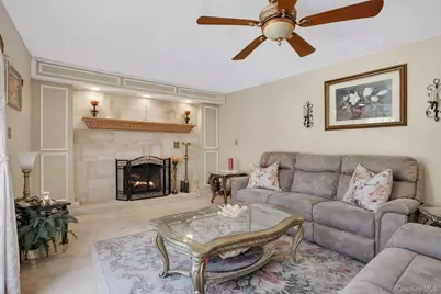 449 W Mombasha Road, Monroe, NY 10950 - Photo 9