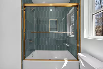 111 Cedar Avenue, New Windsor, NY 12553 - Photo 33