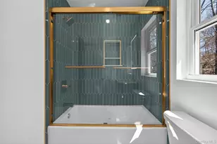 111 Cedar Ave, New Windsor, NY 12553 - Photo 33