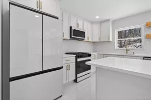 111 Cedar Ave, New Windsor, NY 12553 - Photo 15