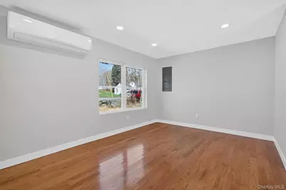 111 Cedar Avenue, New Windsor, NY 12553 - Photo 11