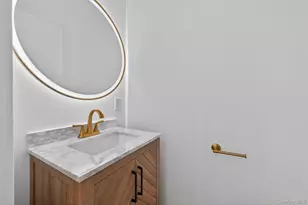 111 Cedar Ave, New Windsor, NY 12553 - Photo 27