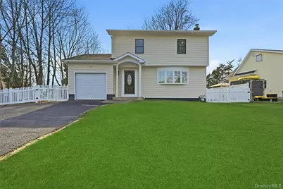 10 Curlin Lane, Saint James, NY 11780 - Photo 1