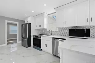 10 Curlin Ln, Saint James, NY 11780 - Photo 9