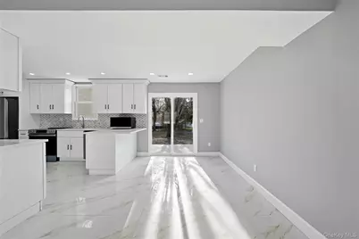 10 Curlin Lane, Saint James, NY 11780 - Photo 7