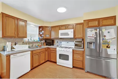 276 5th Avenue, New Rochelle, NY 10801 - Photo 13
