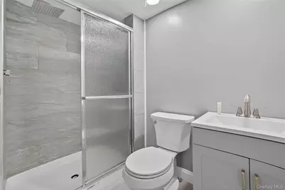 276 5th Avenue, New Rochelle, NY 10801 - Photo 27