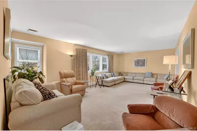 276 5th Avenue, New Rochelle, NY 10801 - Photo 5