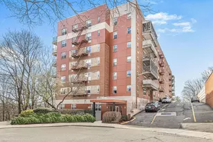 11 Balint Dr, Yonkers, NY 10710 - Photo 19