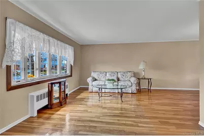 70 Martin Road N, Bethpage, NY 11714 - Photo 5