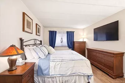 540 Ellsworth Avenue #D2, Bronx, NY 10465 - Photo 3