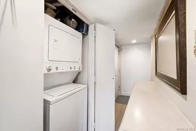 540 Ellsworth Avenue #D2, Bronx, NY 10465 - Photo 7