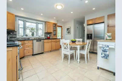 1 Deusenberg Drive, East Norwich, NY 11732 - Photo 11