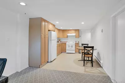 44 McCulloch Drive, Dix Hills, NY 11746 - Photo 41