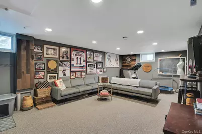 44 McCulloch Drive, Dix Hills, NY 11746 - Photo 39