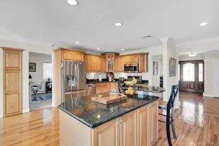 44 McCulloch Dr, Dix Hills, NY 11746 - Photo 23