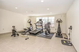 400 Carney St, Glen Cove, NY 11542 - Photo 19