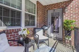 400 Carney St, Glen Cove, NY 11542 - Photo 13