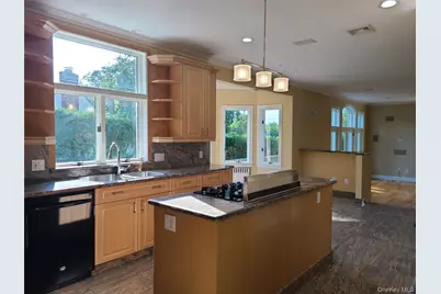 14 Potters Lane, New Rochelle, NY 10805 - Photo 3