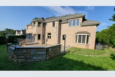 14 Potters Lane, New Rochelle, NY 10805 - Photo 13