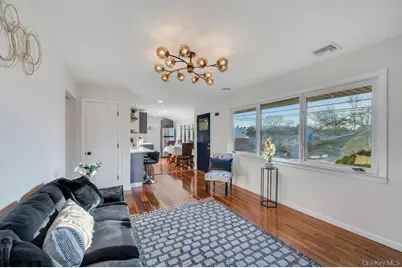 167 Westwood Drive, Brentwood, NY 11717 - Photo 7