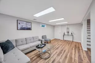 167 Westwood Dr, Brentwood, NY 11717 - Photo 15