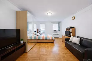 42-52 Layton St, Elmhurst, NY 11373 - Photo 5