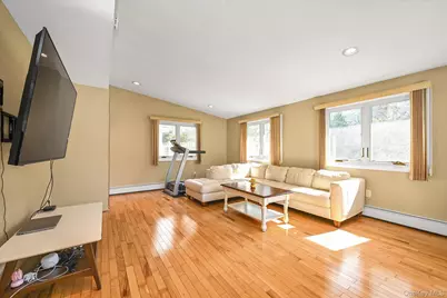 5 Fieldstone Lane, Great Neck, NY 11020 - Photo 9