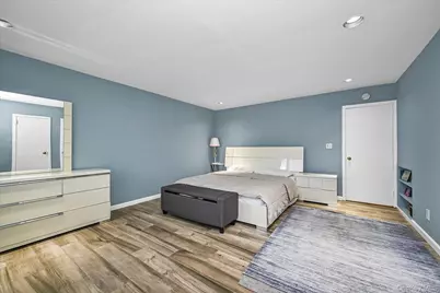 5 Fieldstone Lane, Great Neck, NY 11020 - Photo 11