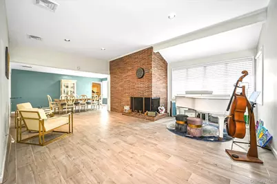 5 Fieldstone Lane, Great Neck, NY 11020 - Photo 3