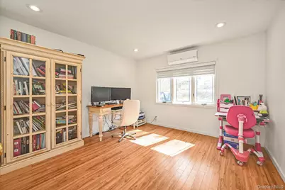 5 Fieldstone Lane, Great Neck, NY 11020 - Photo 17