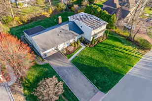 5 Fieldstone Ln, Great Neck, NY 11020 - Photo 25