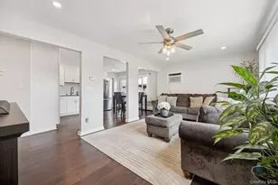 1326 4th St, West Babylon, NY 11704 - Photo 5