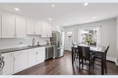 1326 4th Street, West Babylon, NY 11704 - Photo 9