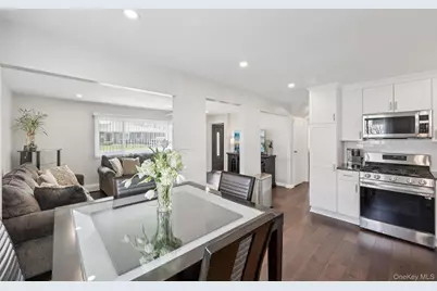 1326 4th Street, West Babylon, NY 11704 - Photo 11