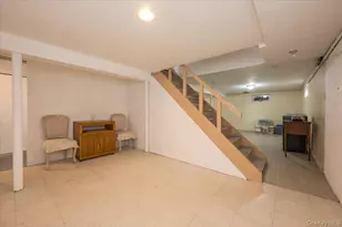 451 Nassau Blvd, Williston Park, NY 11596 - Photo 17