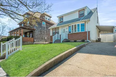 451 Nassau Boulevard, Williston Park, NY 11596 - Photo 1