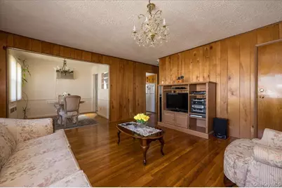 451 Nassau Boulevard, Williston Park, NY 11596 - Photo 5