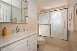 451 Nassau Blvd, Williston Park, NY 11596 - Photo 15