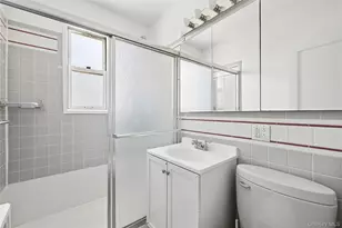 1 Edwards St, Roslyn Heights, NY 11577 - Photo 13
