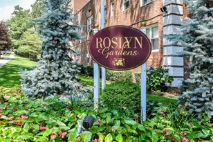 1 Edwards St, Roslyn Heights, NY 11577 - Photo 13