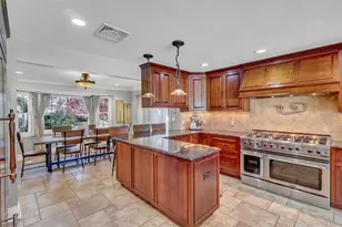 3014 Davis Pl, Oceanside, NY 11572 - Photo 9